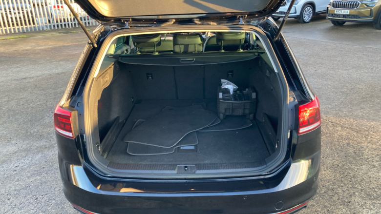 Volkswagen Passat 1.5 TSI EVO SEL 5dr DSG Petrol Estate